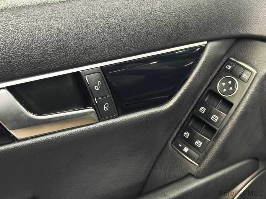 Фото Mercedes-Benz C-KLASSE с пробегом | №8