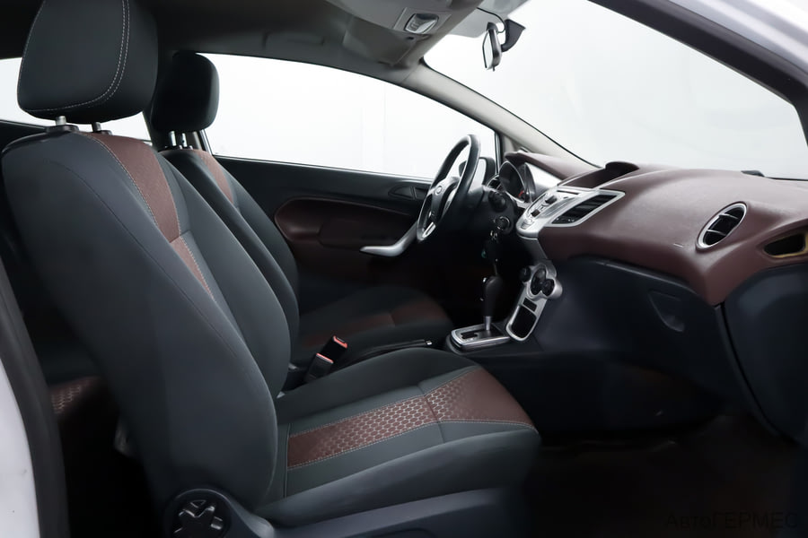 Фото Ford Fiesta MK6 с пробегом | №11 Фото Ford Fiesta MK6 с пробегом | №11