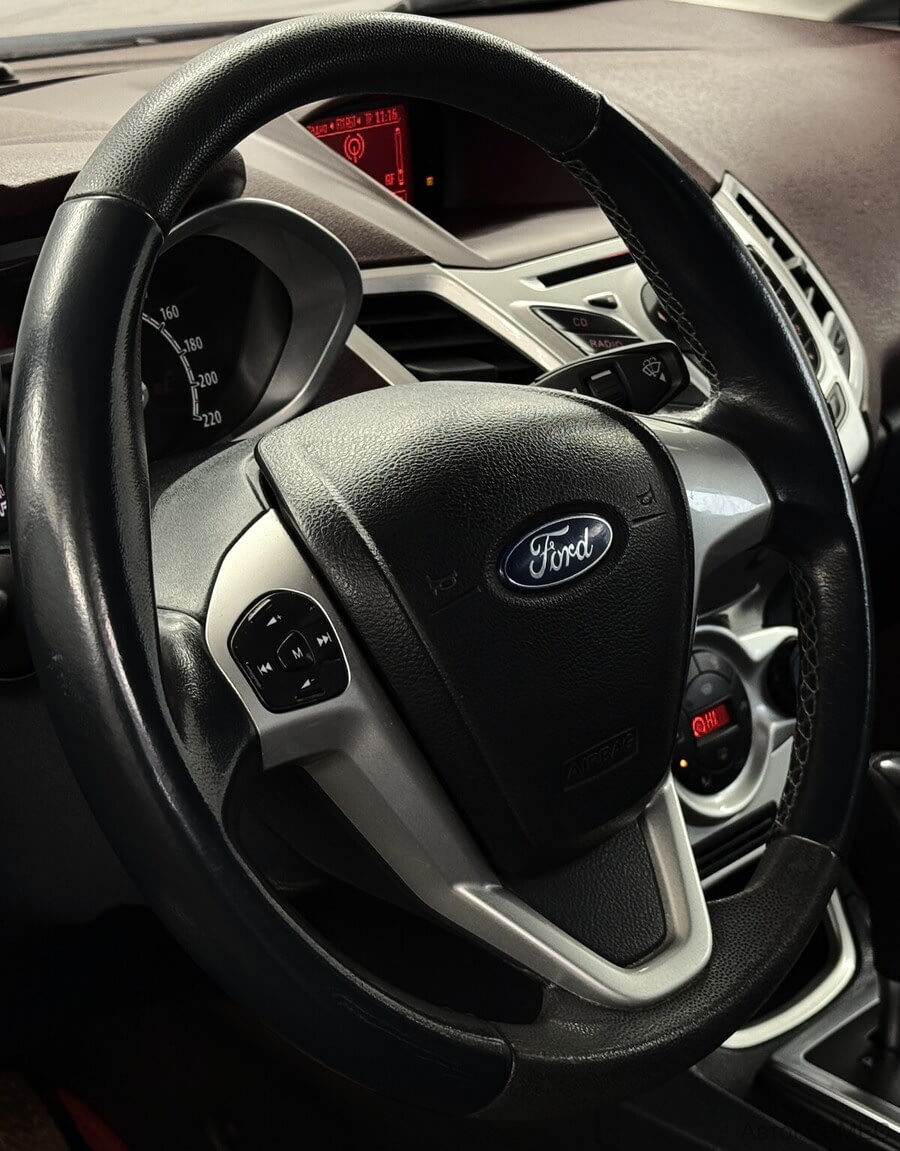 Фото Ford Fiesta MK6 с пробегом | №11