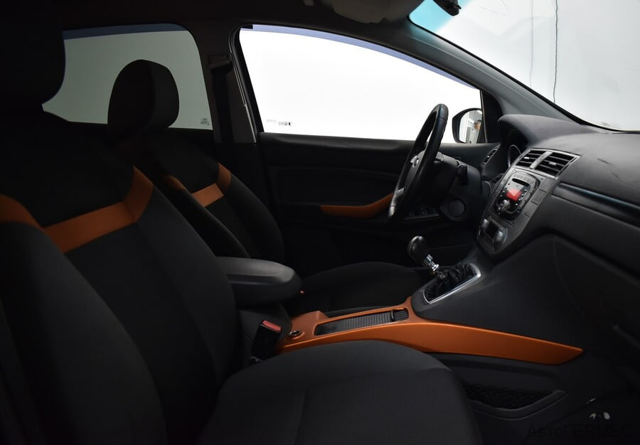 Фото Ford Kuga I с пробегом | №10 Фото Ford Kuga I с пробегом | №10