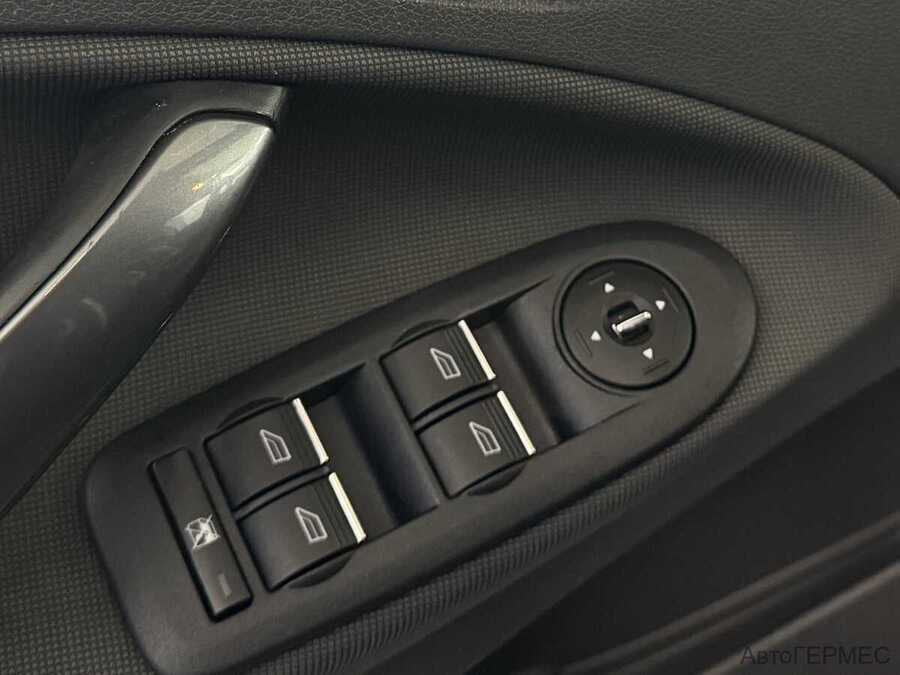 Фото Ford Kuga I с пробегом | №8