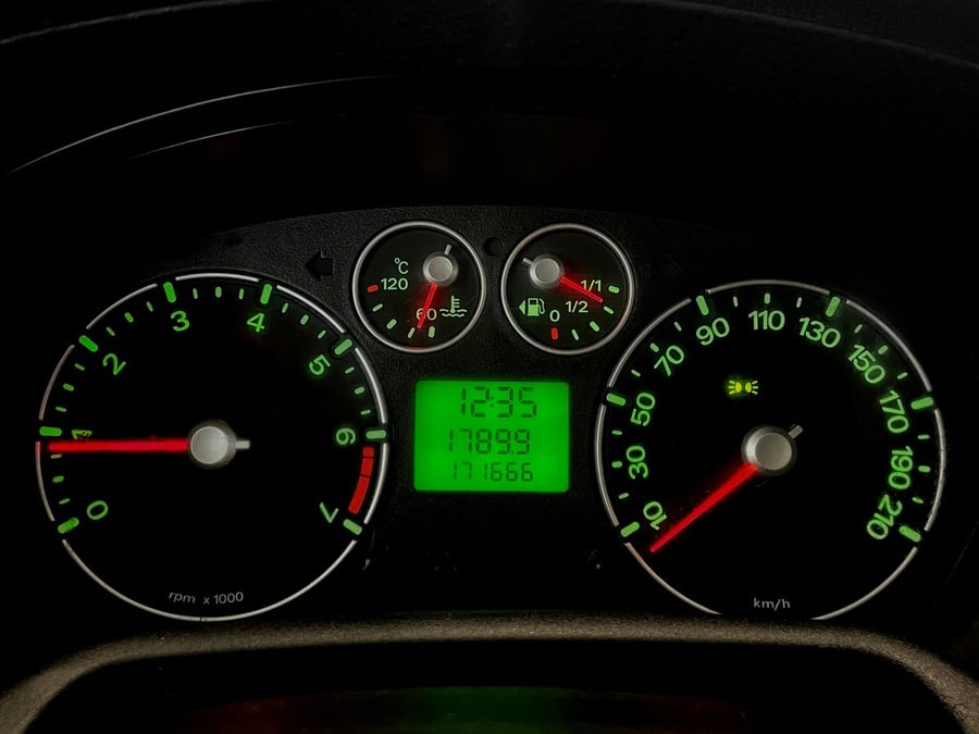 Фото Ford Fusion I Рестайлинг с пробегом | №6