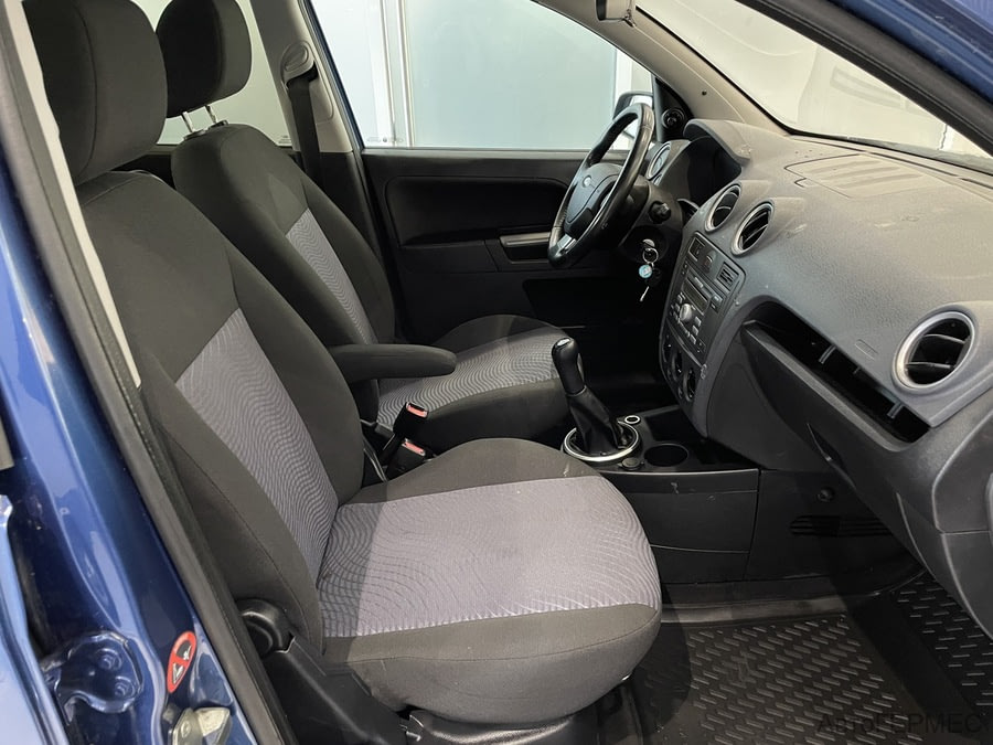 Фото Ford Fusion I Рестайлинг с пробегом | №11