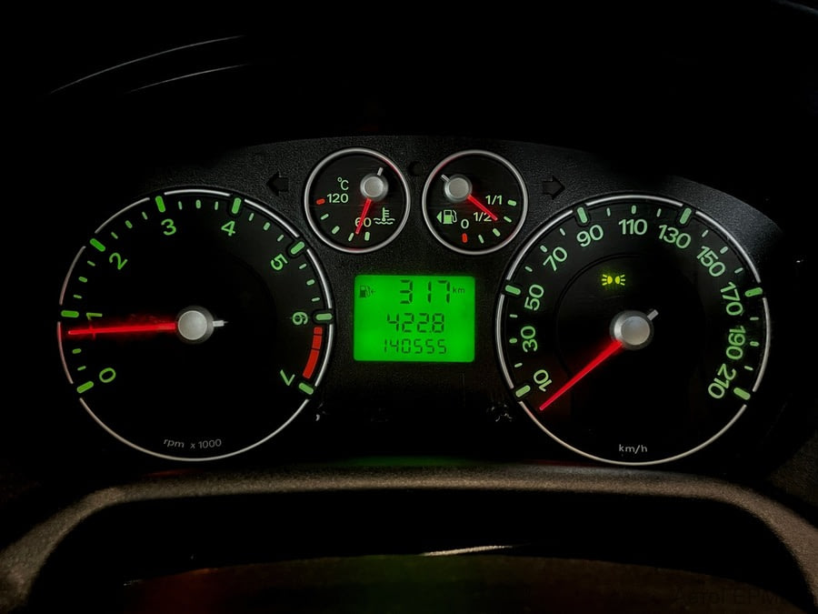 Фото Ford Fusion I Рестайлинг с пробегом | №6