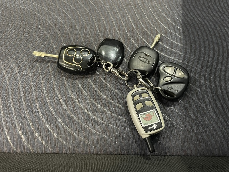 Фото Ford Fusion I Рестайлинг с пробегом | №16