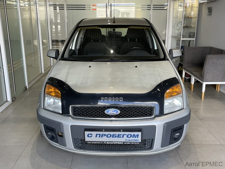 Фото Ford Fusion I Рестайлинг с пробегом | №2