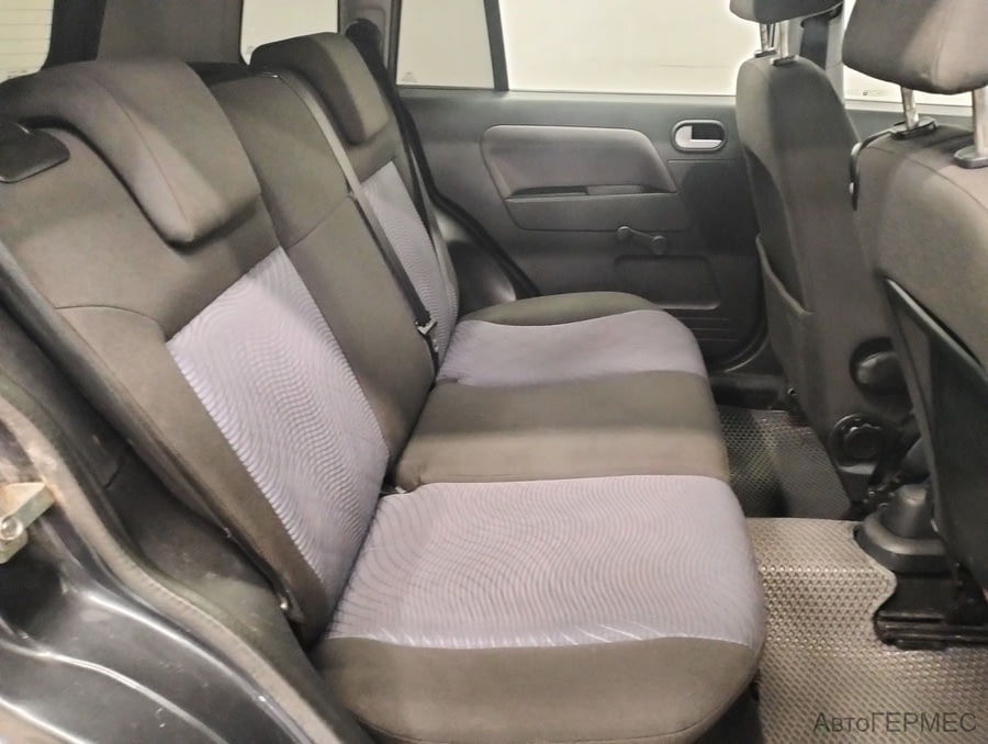 Фото Ford Fusion I Рестайлинг с пробегом | №12 Фото Ford Fusion I Рестайлинг с пробегом | №12