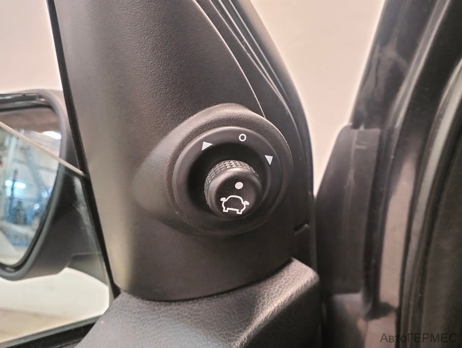 Фото Ford Fusion I Рестайлинг с пробегом | №10 Фото Ford Fusion I Рестайлинг с пробегом | №10