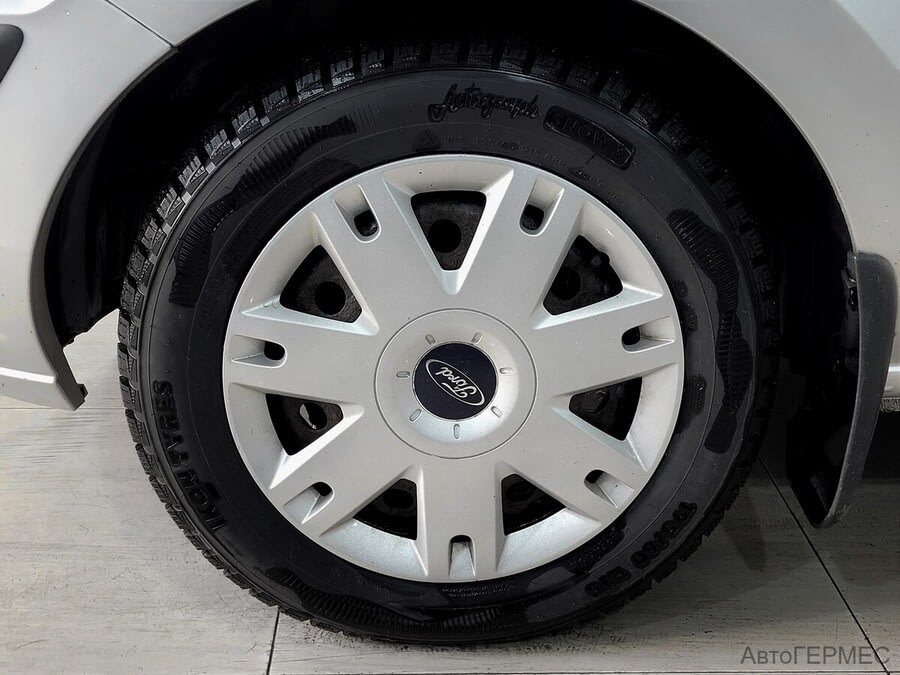 Фото Ford Fusion I Рестайлинг с пробегом | №14 Фото Ford Fusion I Рестайлинг с пробегом | №14