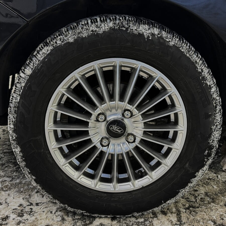 Фото Ford Fusion I Рестайлинг с пробегом | №14 Фото Ford Fusion I Рестайлинг с пробегом | №14