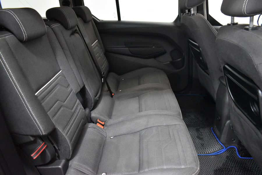 Фото Ford Tourneo Connect II с пробегом | №15 Фото Ford Tourneo Connect II с пробегом | №15