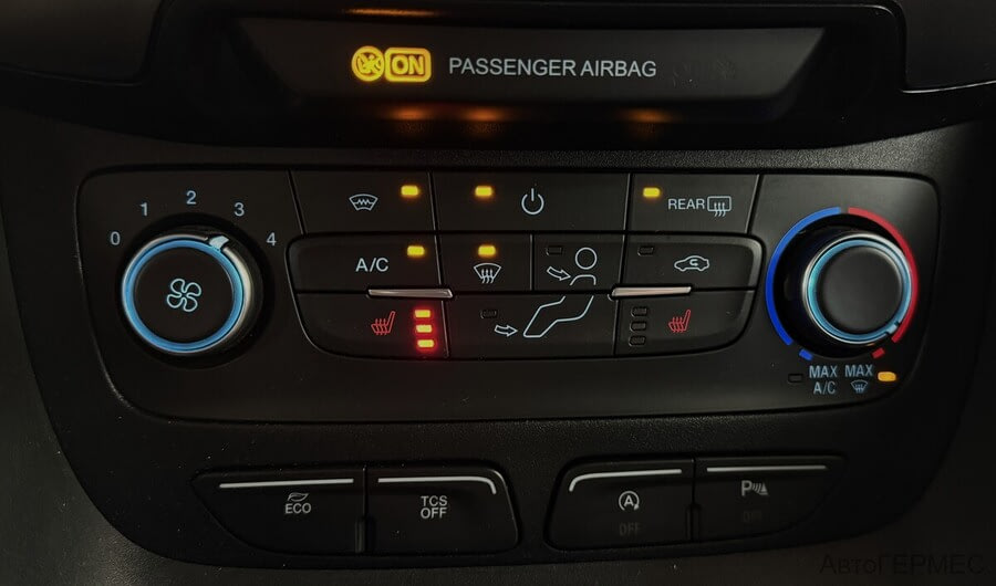 Фото Ford Tourneo Connect II Рестайлинг с пробегом | №9