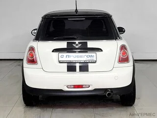 Фото MINI Hatch II (R56) Рестайлинг с пробегом