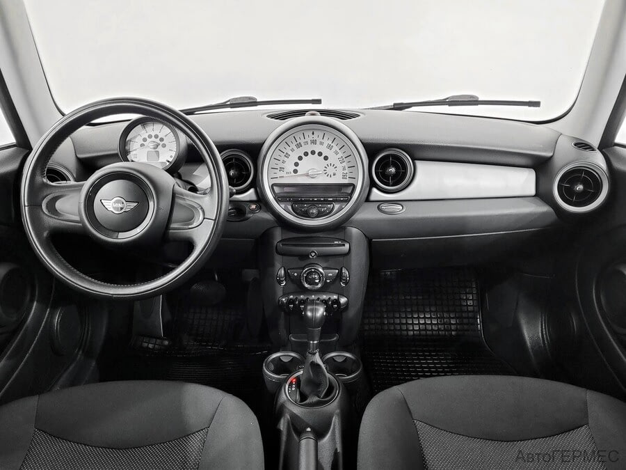 Фото MINI Hatch II (R56) Рестайлинг с пробегом | №5