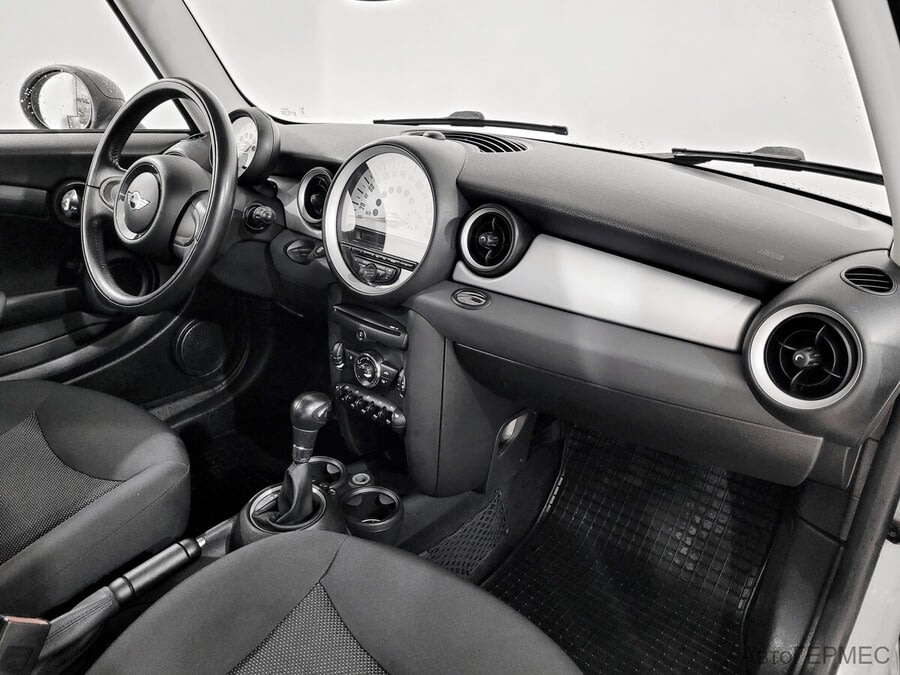 Фото MINI Hatch II (R56) Рестайлинг с пробегом | №11