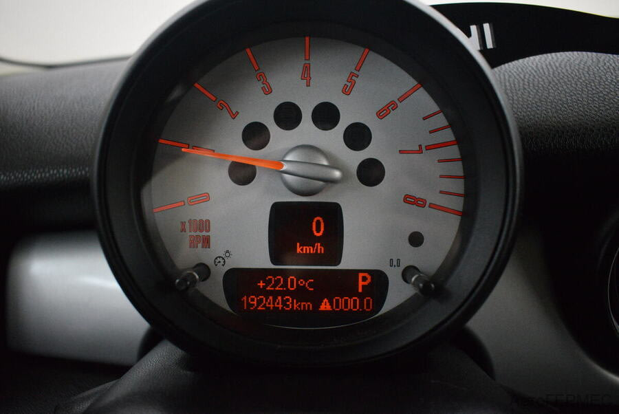 Фото MINI Clubman I Рестайлинг с пробегом | №6