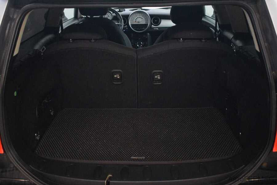 Фото MINI Clubman I Рестайлинг с пробегом | №11