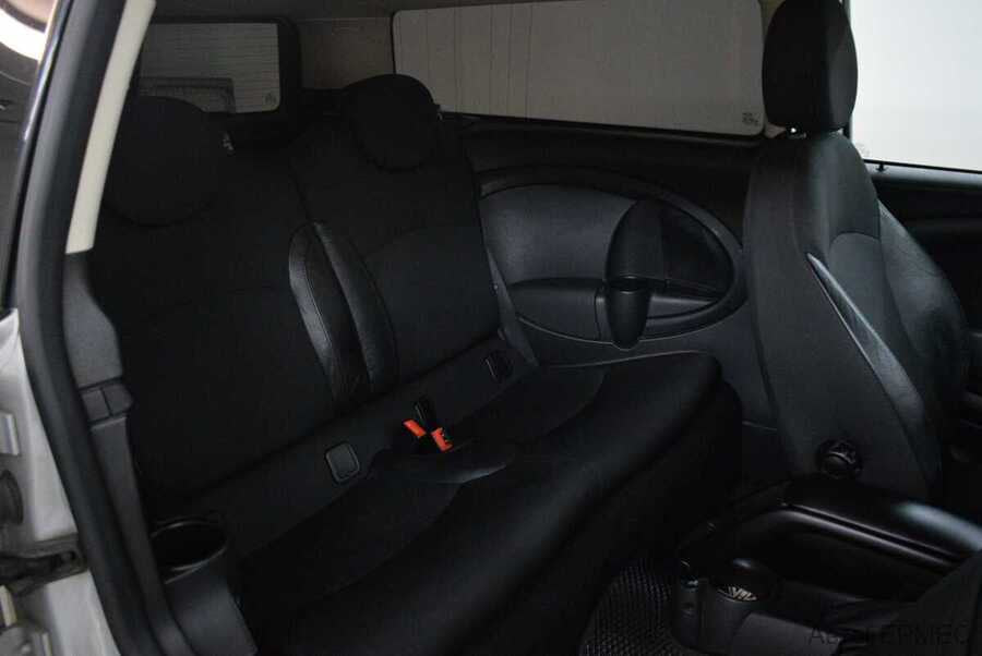 Фото MINI Clubman I Рестайлинг с пробегом | №9