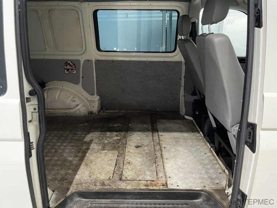 Фото Volkswagen Transporter T5 с пробегом | №11