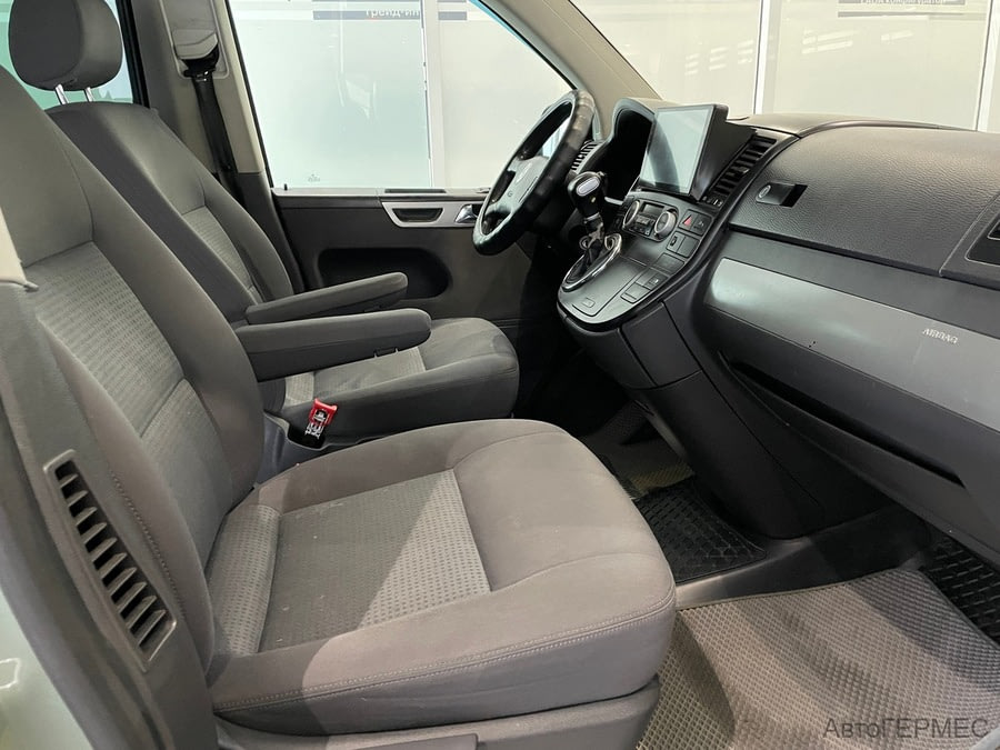 Фото Volkswagen Multivan T5 с пробегом | №10