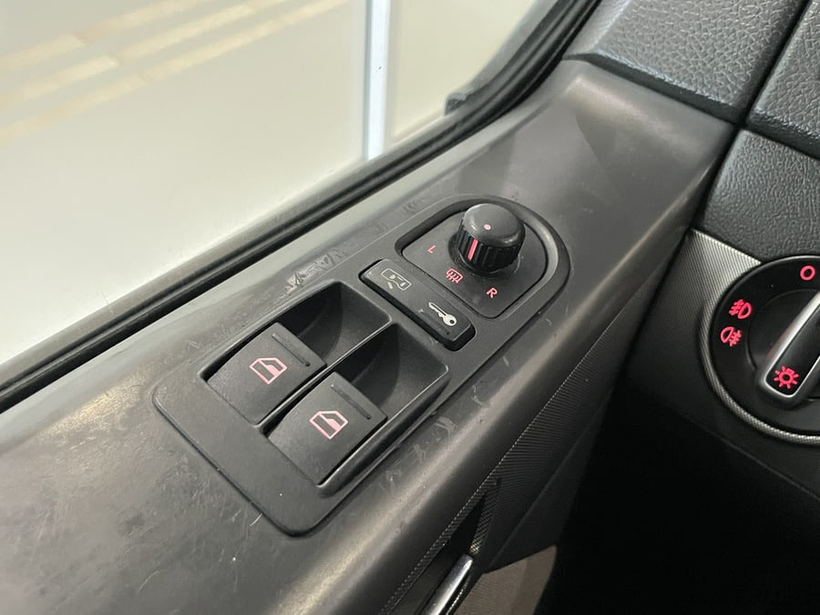 Фото Volkswagen Multivan T5 с пробегом | №8