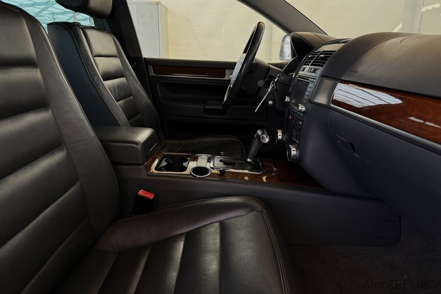 Фото Volkswagen Touareg I с пробегом | №12