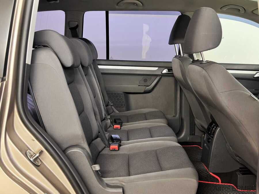 Фото Volkswagen Touran I Рестайлинг 2 с пробегом | №10 Фото Volkswagen Touran I Рестайлинг 2 с пробегом | №10