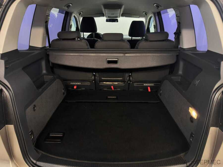 Фото Volkswagen Touran I Рестайлинг 2 с пробегом | №11 Фото Volkswagen Touran I Рестайлинг 2 с пробегом | №11
