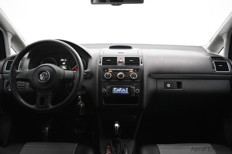 Фото Volkswagen Touran I Рестайлинг 2 с пробегом | №5 Фото Volkswagen Touran I Рестайлинг 2 с пробегом | №5