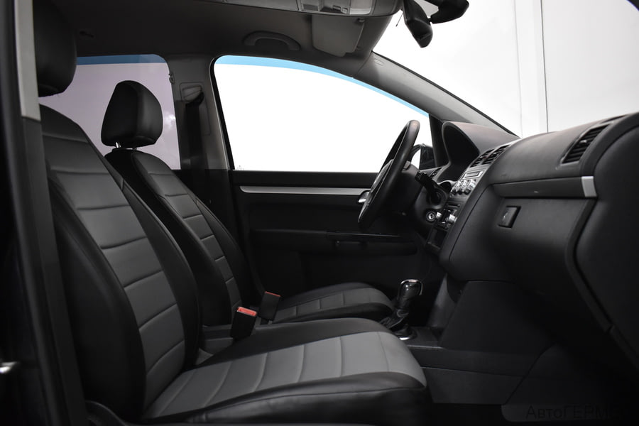 Фото Volkswagen Touran I Рестайлинг 2 с пробегом | №11 Фото Volkswagen Touran I Рестайлинг 2 с пробегом | №11