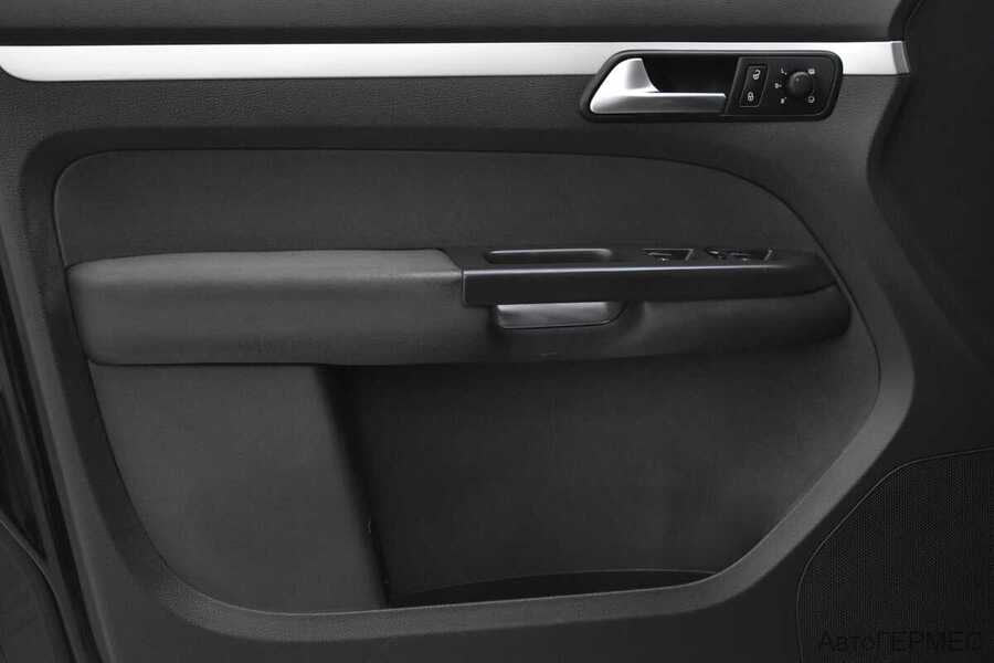 Фото Volkswagen Touran I Рестайлинг 2 с пробегом | №10