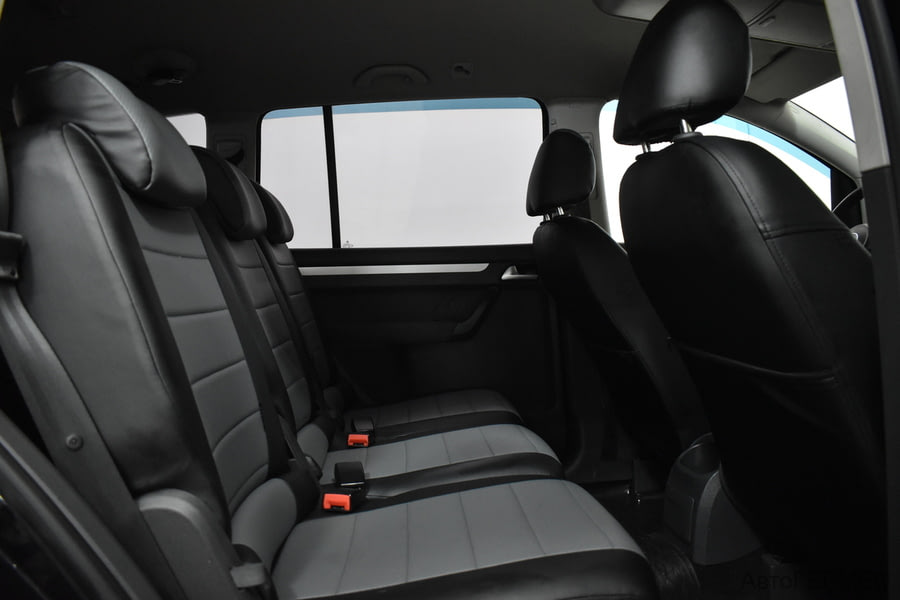 Фото Volkswagen Touran I Рестайлинг 2 с пробегом | №12 Фото Volkswagen Touran I Рестайлинг 2 с пробегом | №12