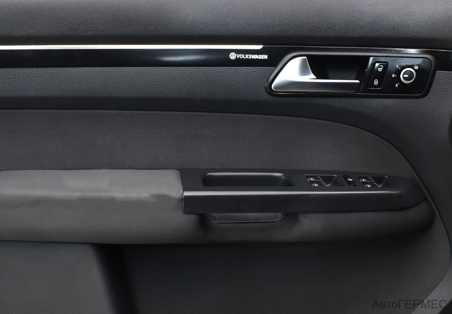 Фото Volkswagen Touran I Рестайлинг 2 с пробегом | №9