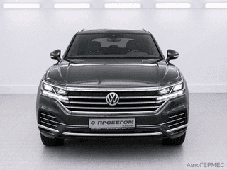 Фото Volkswagen Touareg III с пробегом