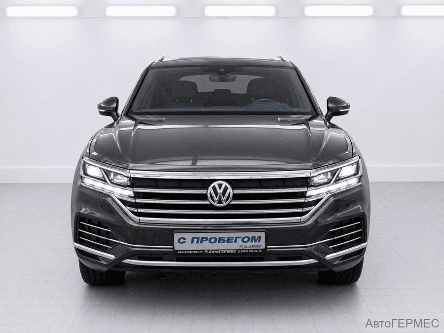 Фото Volkswagen Touareg III с пробегом | №2