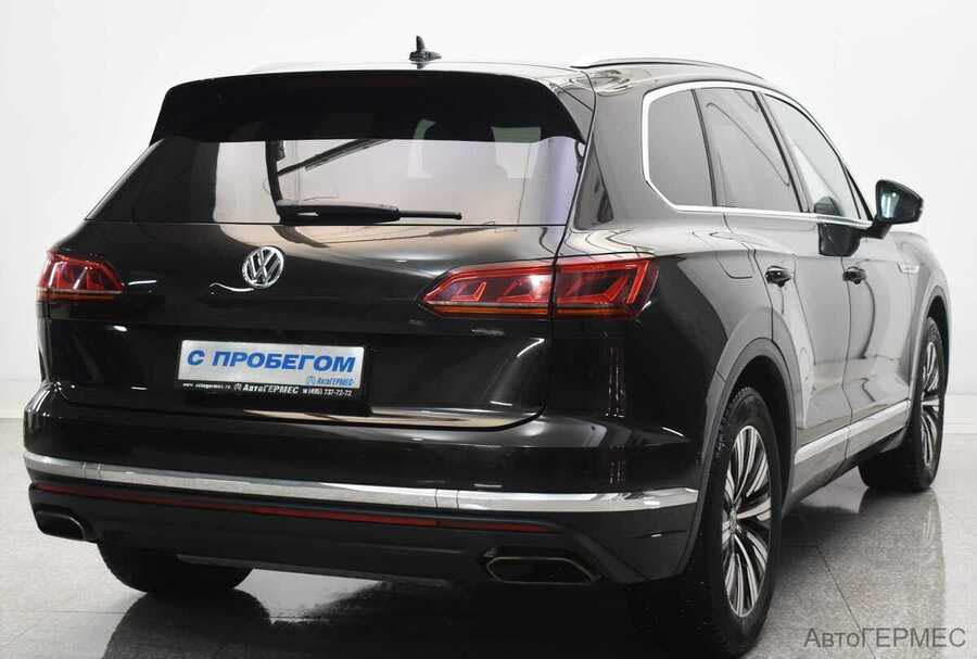 Фото Volkswagen Touareg III с пробегом | №4