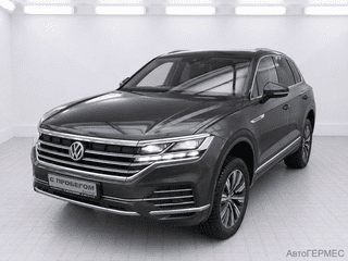 Фото Volkswagen Touareg III с пробегом
