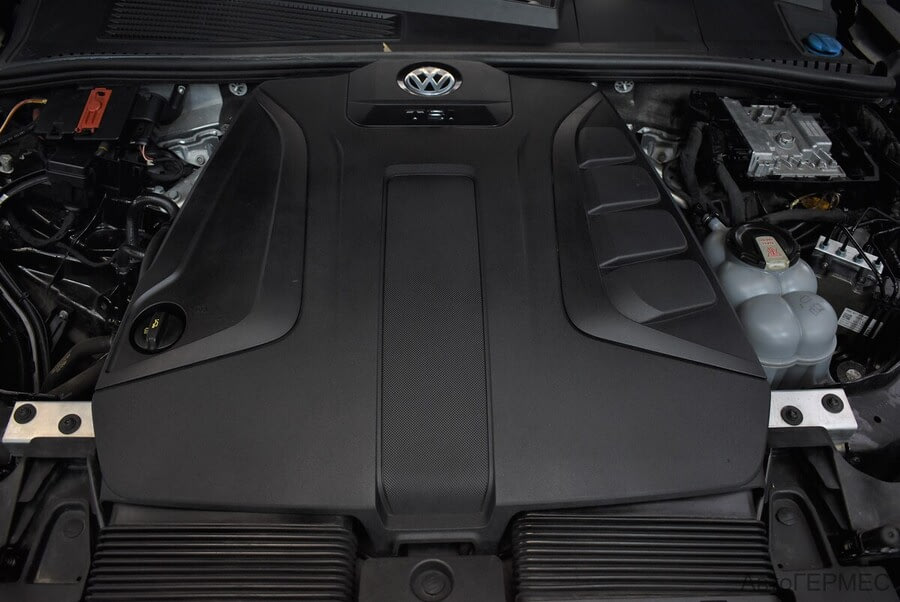 Фото Volkswagen Touareg III с пробегом | №19