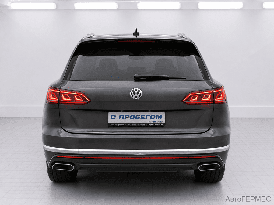 Фото Volkswagen Touareg III с пробегом | №3