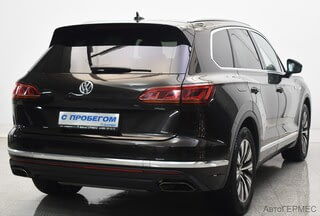 Фото Volkswagen Touareg III с пробегом