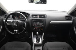 Фото Volkswagen Jetta VI с пробегом
