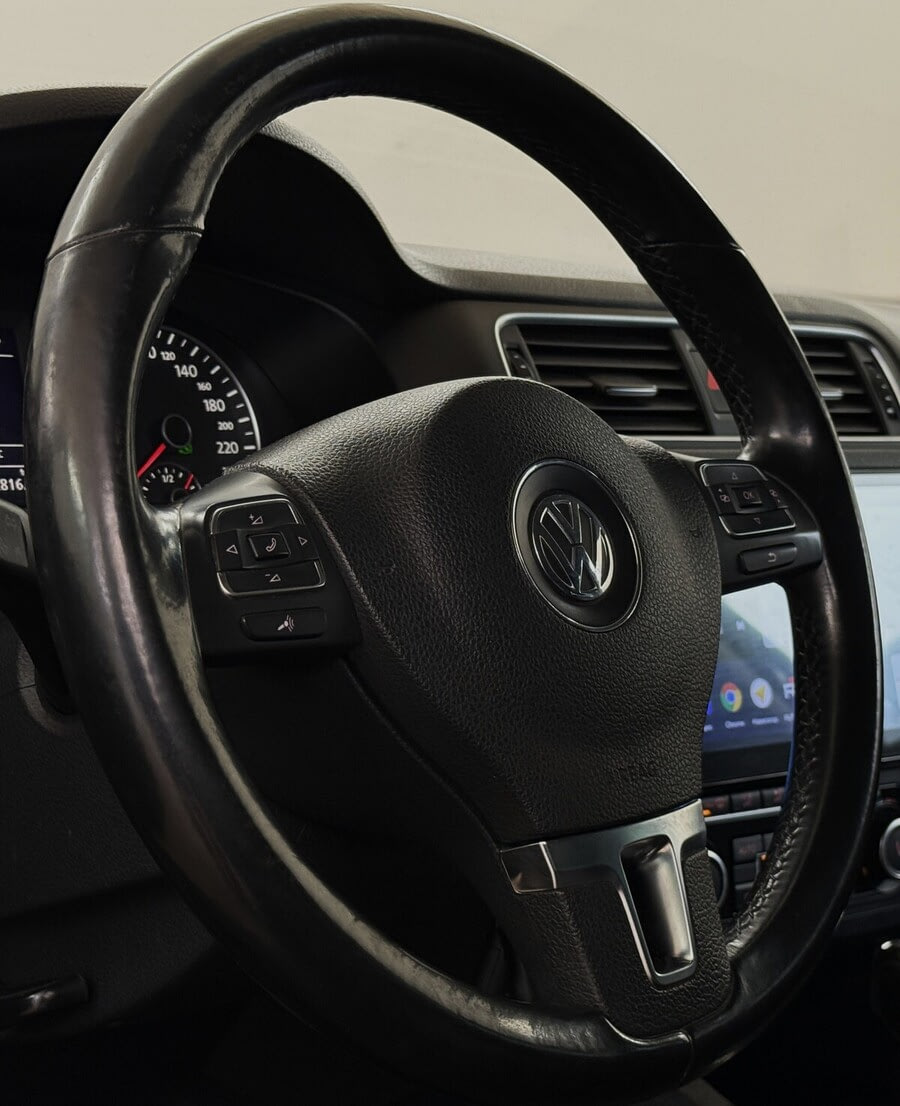 Фото Volkswagen Jetta VI с пробегом | №11 Фото Volkswagen Jetta VI с пробегом | №11