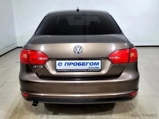 Фото Volkswagen Jetta VI с пробегом