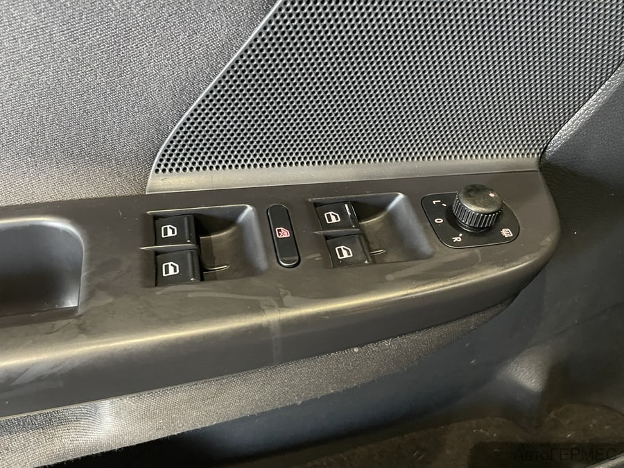 Фото Volkswagen Golf V с пробегом | №8