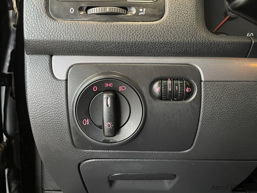 Фото Volkswagen Golf V с пробегом | №9