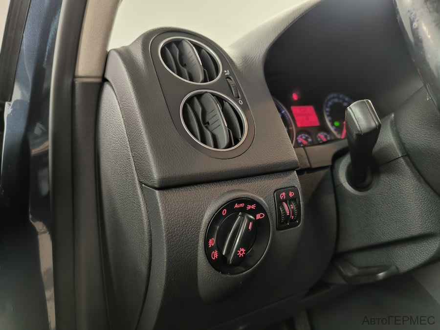 Фото Volkswagen Golf Plus I с пробегом | №9 Фото Volkswagen Golf Plus I с пробегом | №9