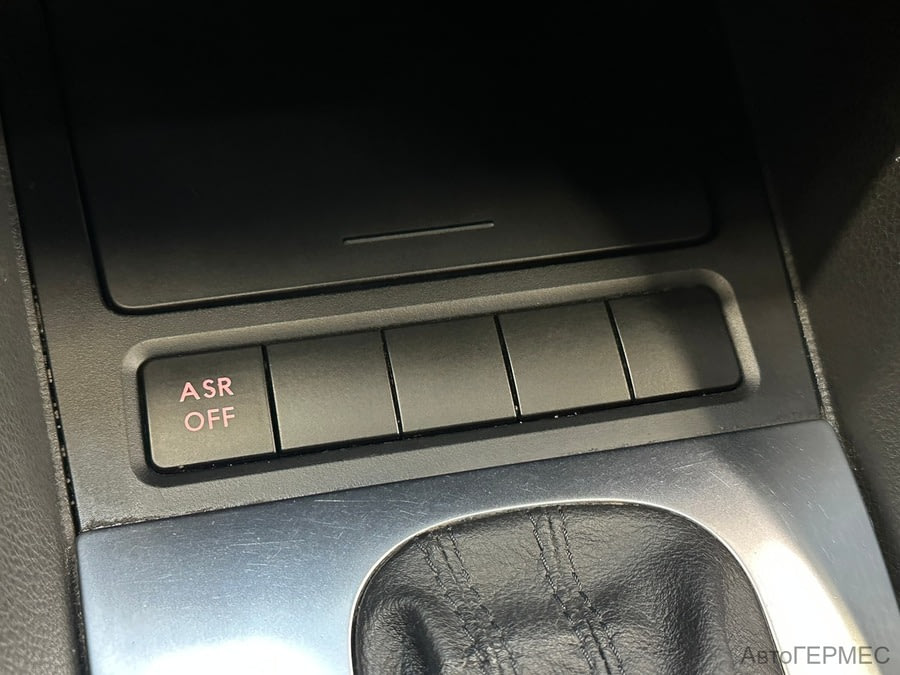 Фото Volkswagen Golf VI с пробегом | №8 Фото Volkswagen Golf VI с пробегом | №8