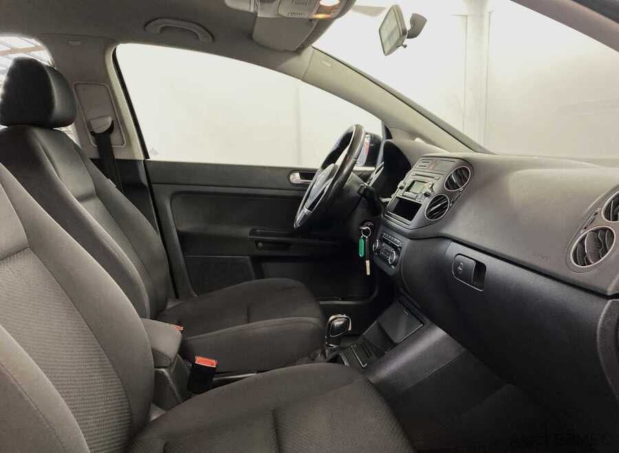 Фото Volkswagen Golf Plus II с пробегом | №11 Фото Volkswagen Golf Plus II с пробегом | №11