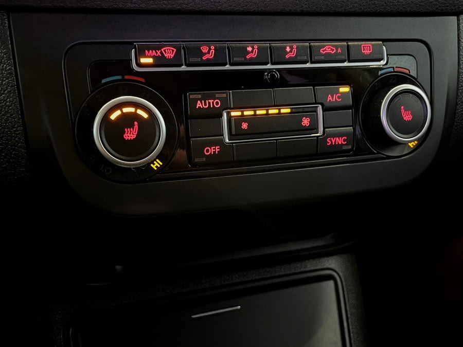 Фото Volkswagen Golf Plus II с пробегом | №7