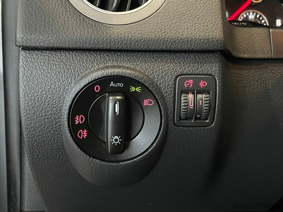 Фото Volkswagen Golf Plus II с пробегом | №10